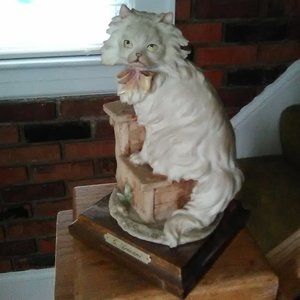 Cat on Step Figurine